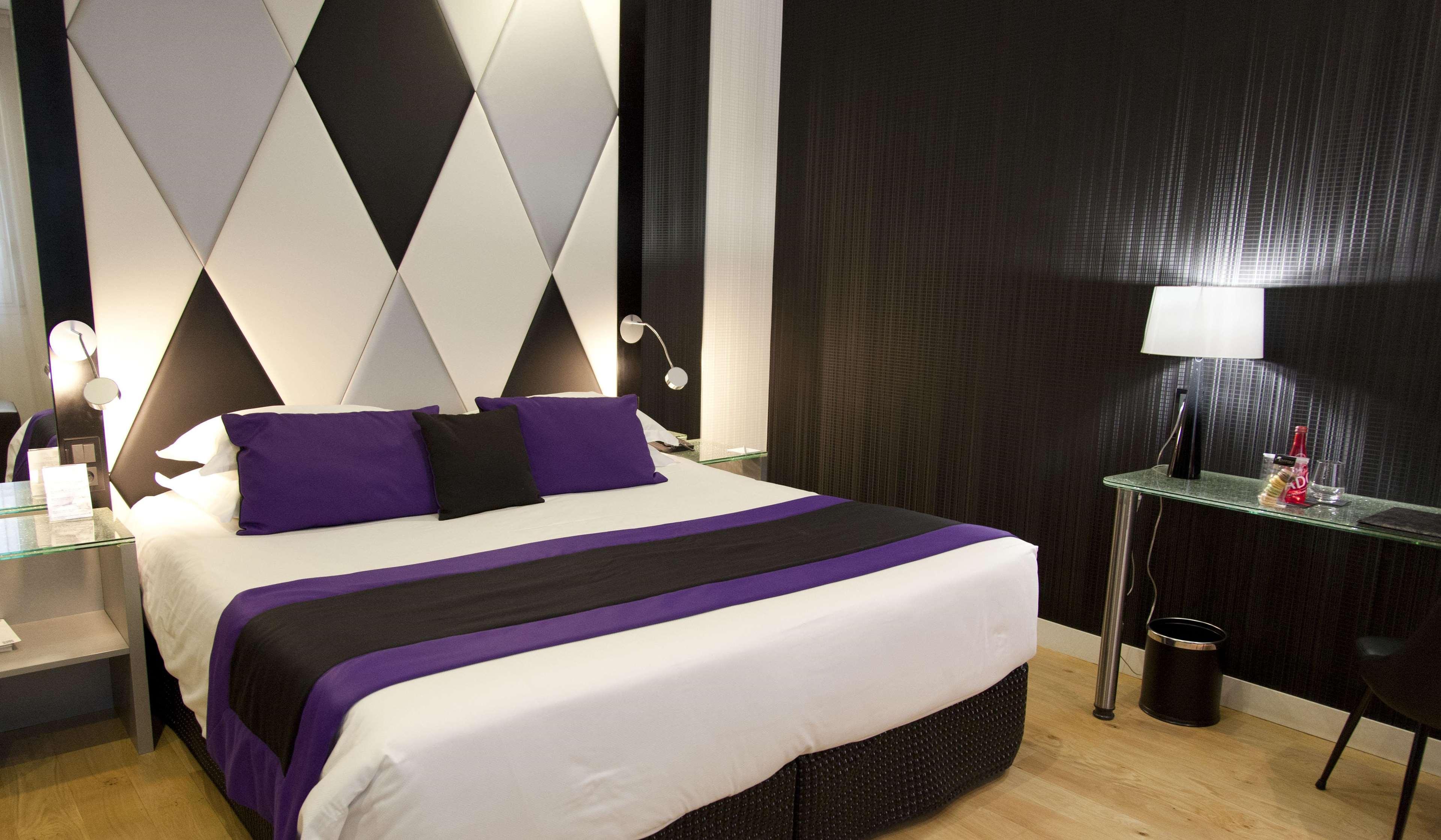 L'empire - Louvre 4* París